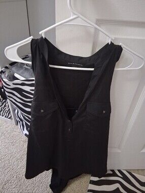 Women's Rock & Republic sleeveless top